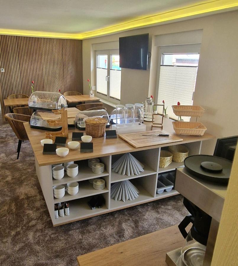 Hotel Rhin Inn Fehrbellin Zewnętrze zdjęcie