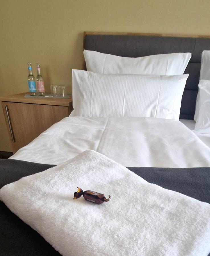 Hotel Rhin Inn Fehrbellin Zewnętrze zdjęcie